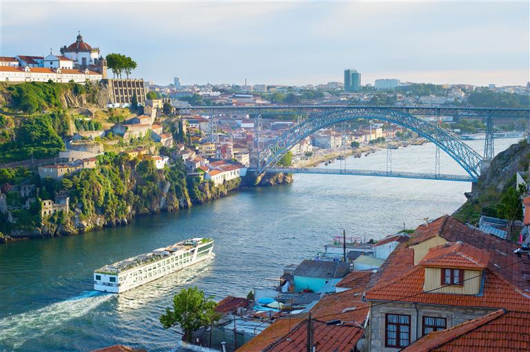 Flusskreuzfahrt Douro Queen ©joyt /adobestock